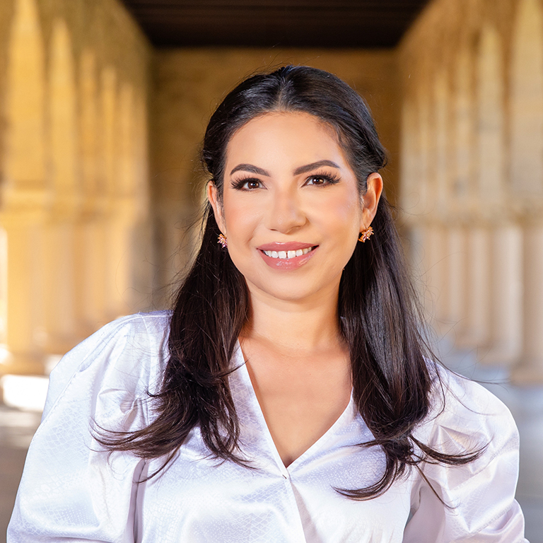 Headshot of Araceli Gomez Aldana.